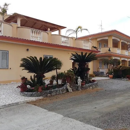 Villettemire Apartment