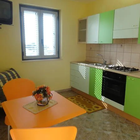 Villettemire Apartment